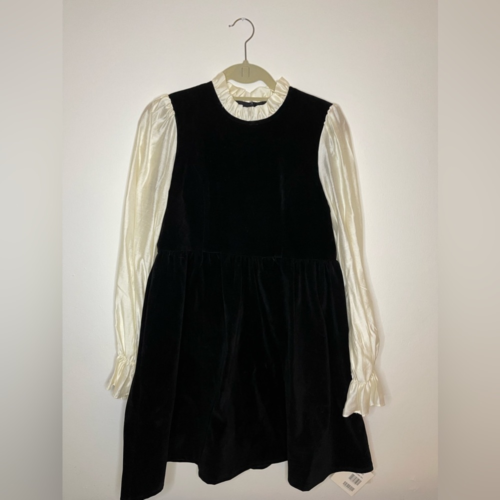 J.ING Pru Black Velvet Mini Dress NWT | Size M/L
